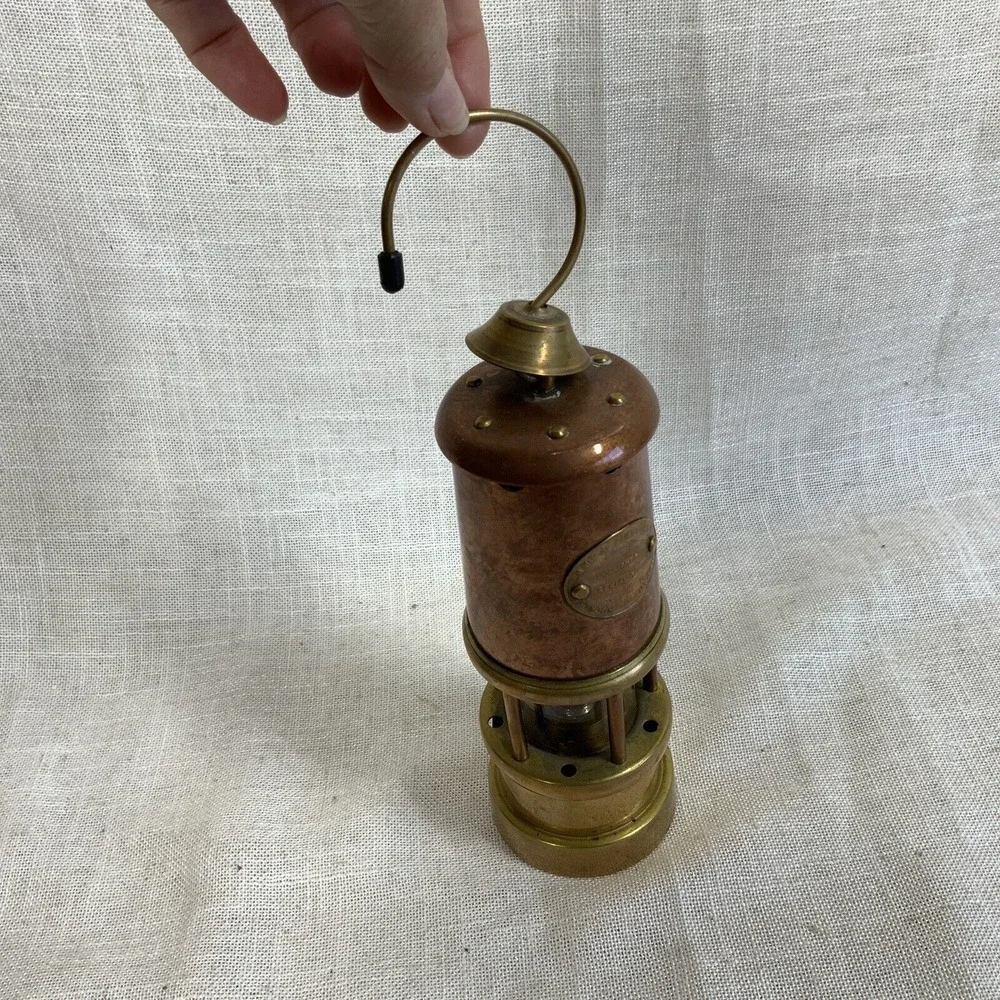 Vintage Hockley Lamp and Limelight Company Brass & Copper Miners Paraffin Lamp‎